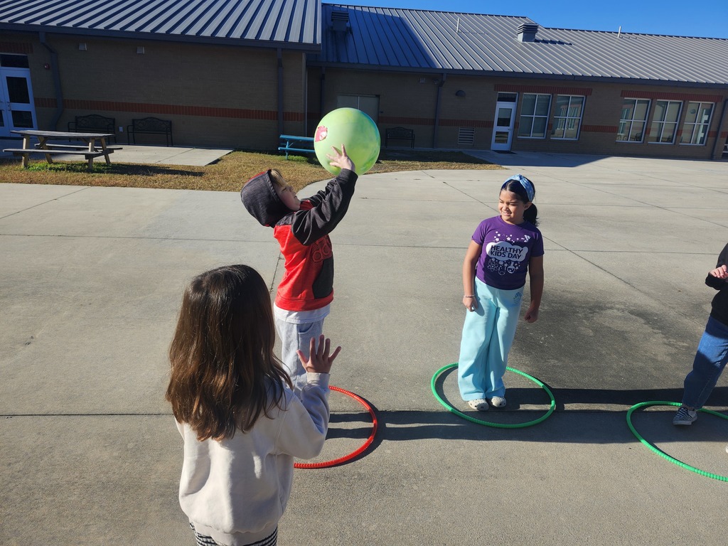 2nd graders playing a game to teach personal space