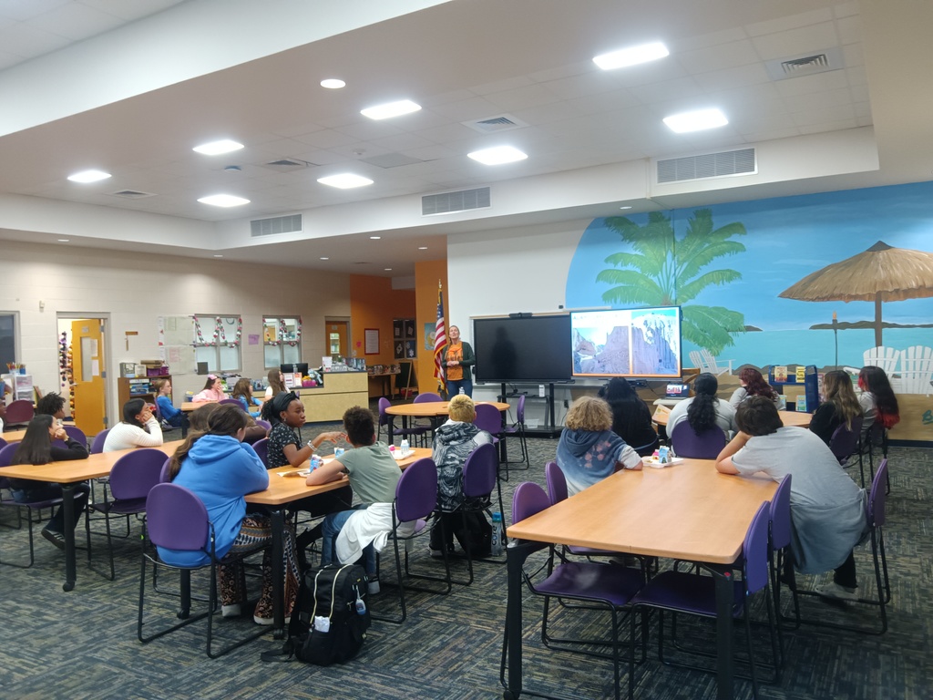 Dusti  Bowling visits CFMS.