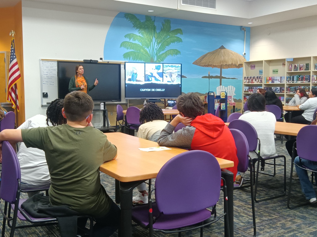 Dusti  Bowling visits CFMS.