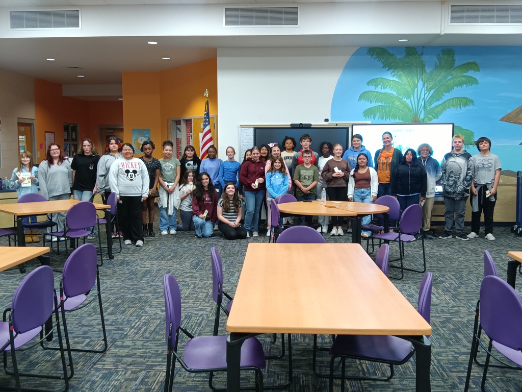 Dusti  Bowling visits CFMS.