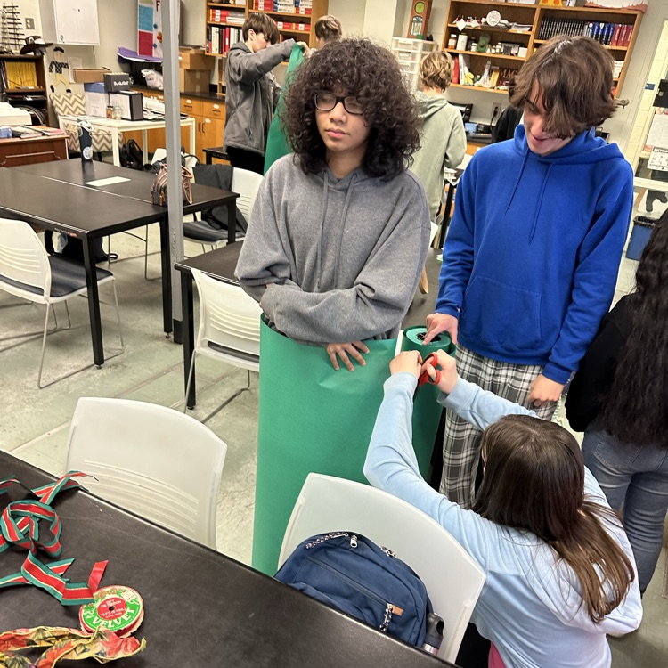 PECHS deck the houses 