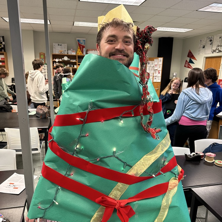 PECHS deck the houses 