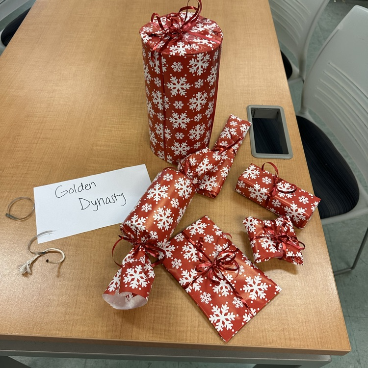 PECHS deck the houses 