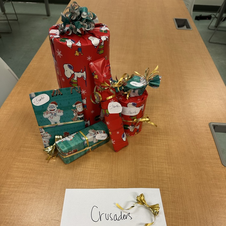 PECHS deck the houses 