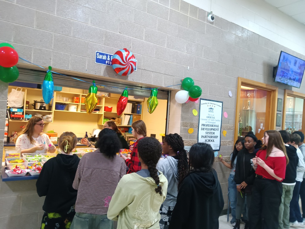 🍿 Concession stand visits for students with Grizzly vouchers and Champ Stamps