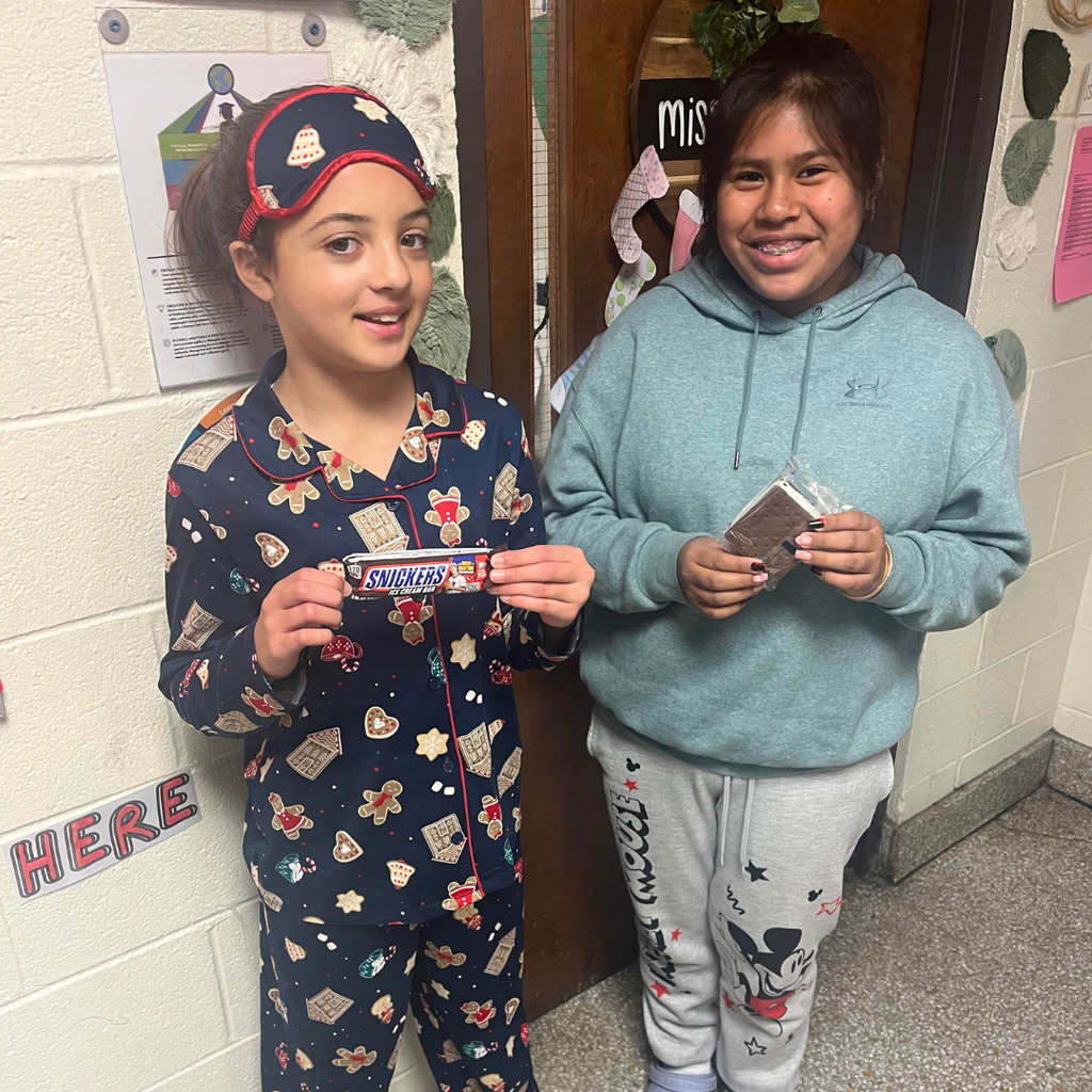 sixth graders enjoying ice cream