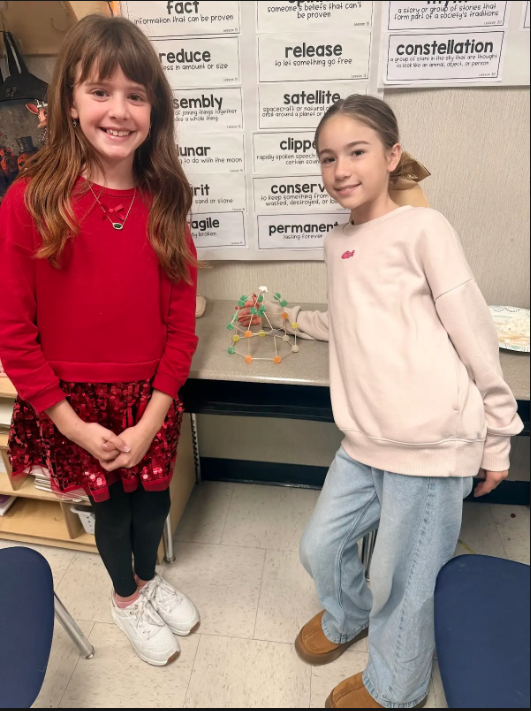 3rd graders working in groups of 2 on STEM projects