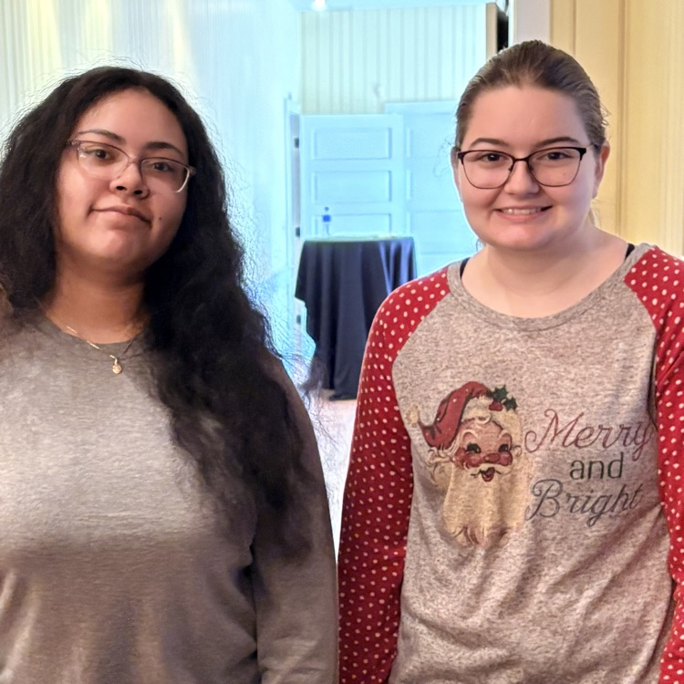 Town of Burgaw hosts Breakfast with Santa help from PECHS volunteers