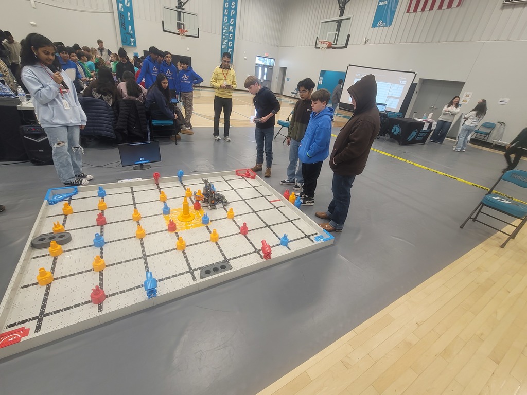Cape Fear Middle School Grizzlies Represent at VEX Robotics Competition! 