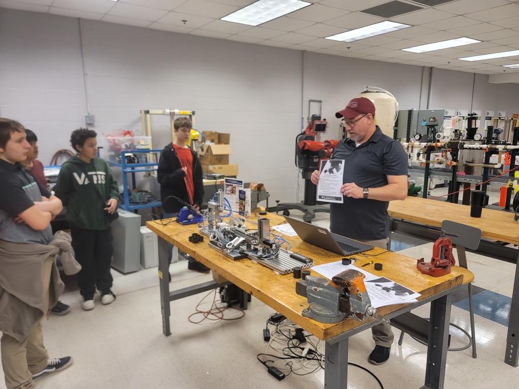 CFCC North Campus hosted our 7th grade STEM students today. Not only did they get to explore the campus, the Mechatronics Dept and Engineering Dept spent some time with our students giving them some exposure to potential careers!