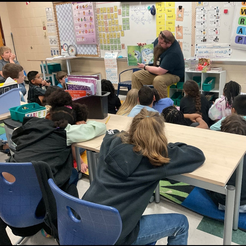 loren macon read across america day