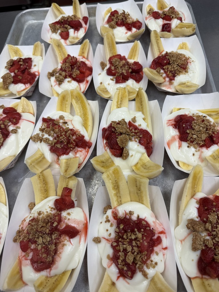 Banana Split Parfait Preparation