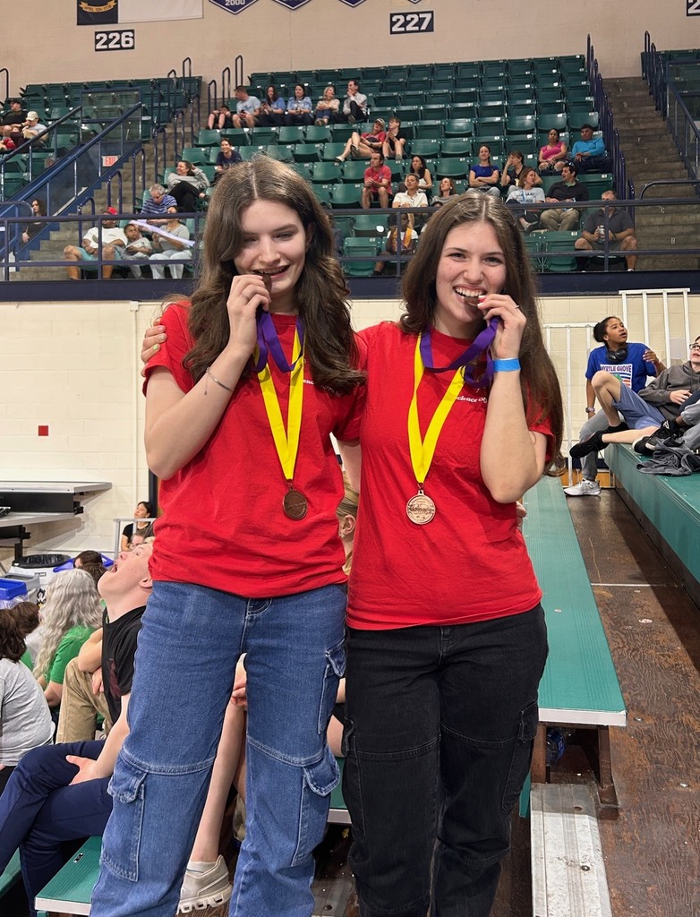 students compete in science