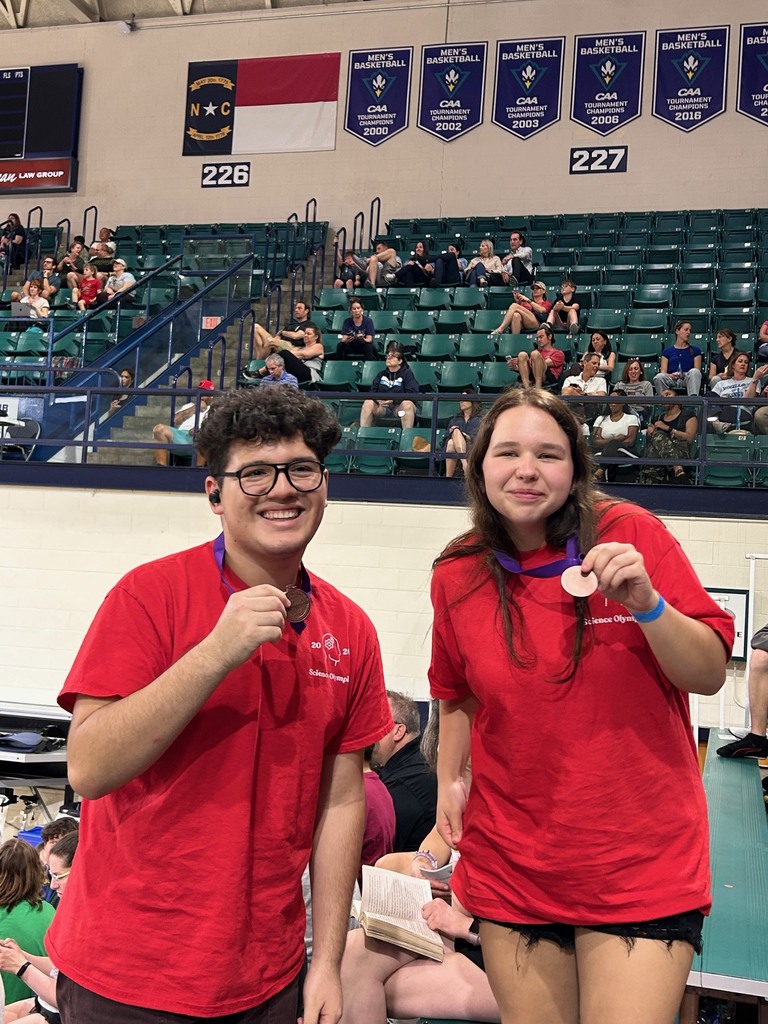 students compete in science