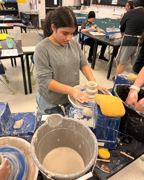 Pottery artists visit 8th grade 