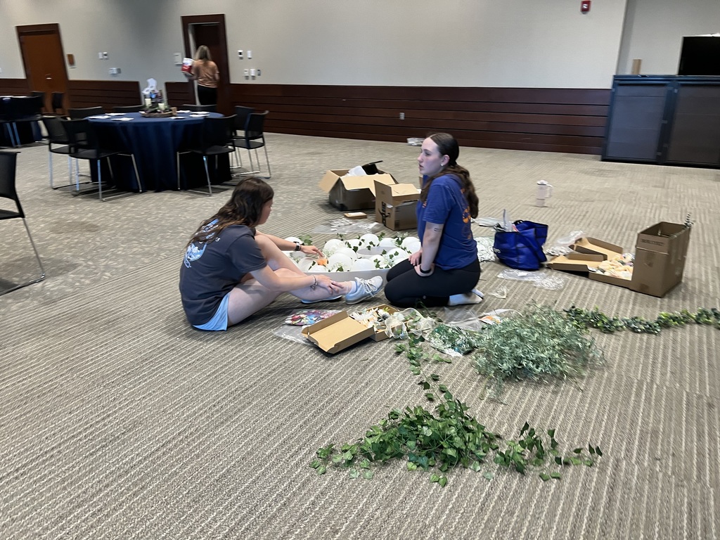 PECHS Prom committee getting ready for prom