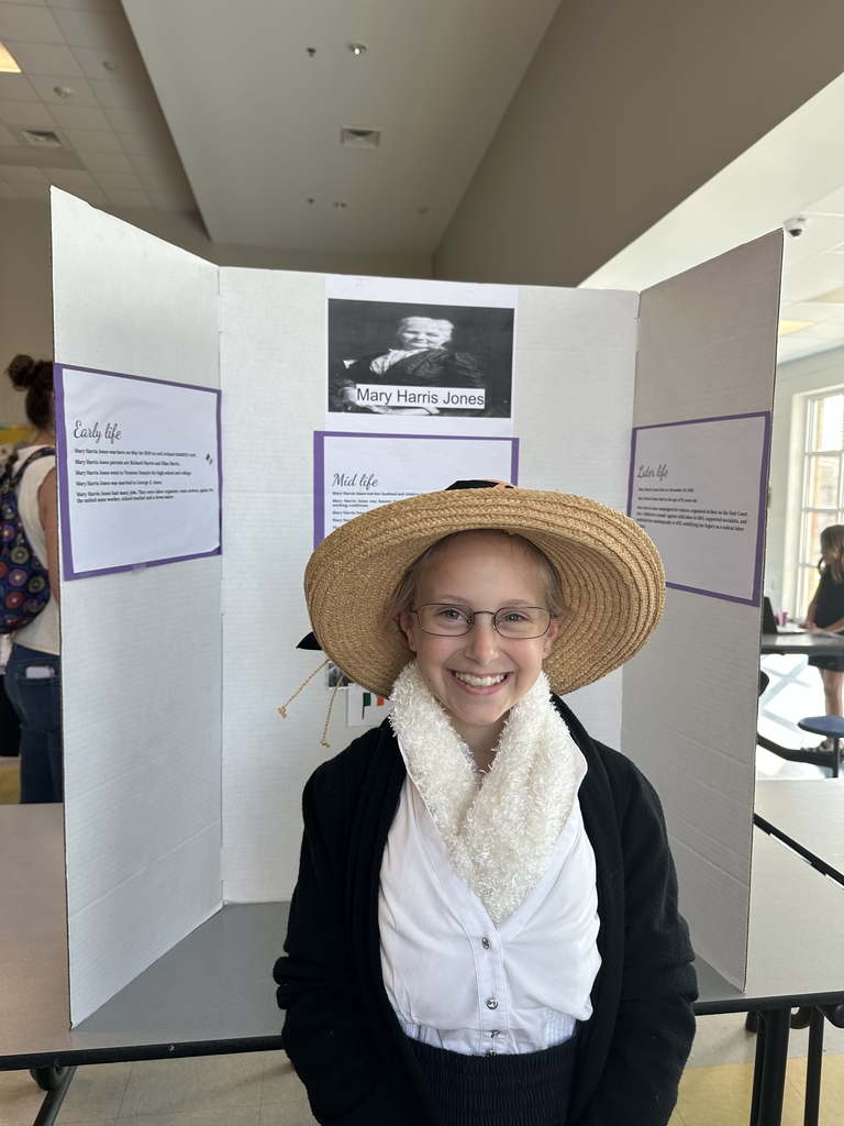 students at showcase night