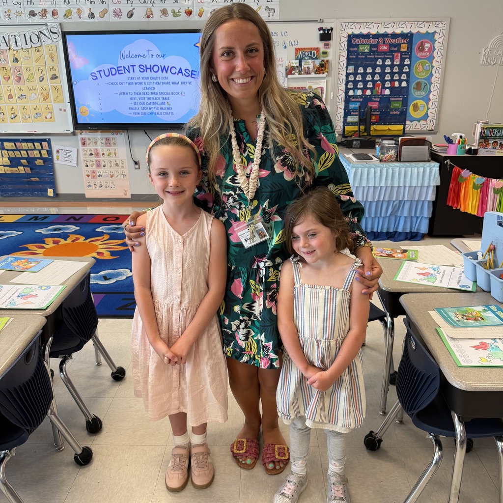 students at showcase night