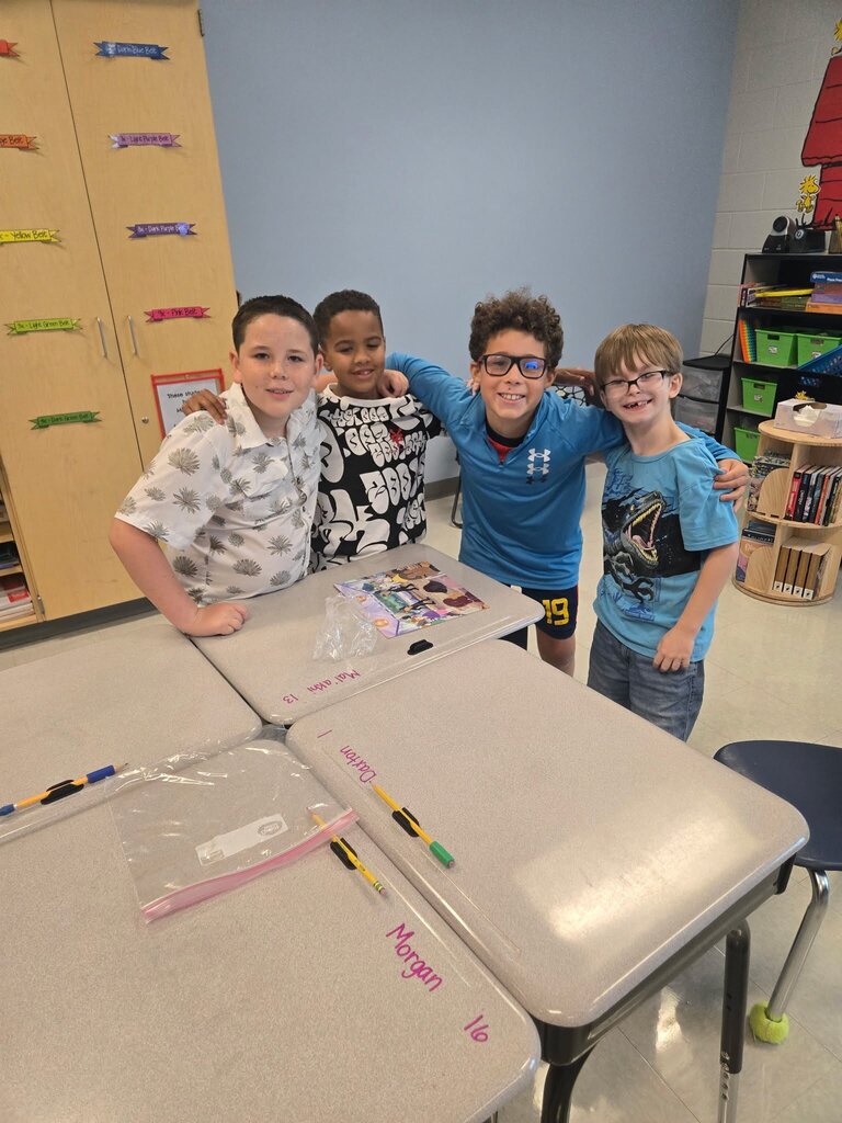 3rd grade students posing for a picture