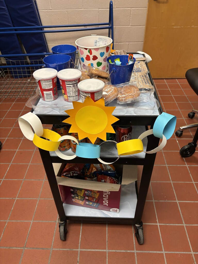 Our amazing Sunshine Committee rolled through the halls delivering snacks and smiles to our incredible faculty — a small way of saying THANK YOU for the countless hours, endless patience, and everyday dedication our teachers pour into our Grizzlies