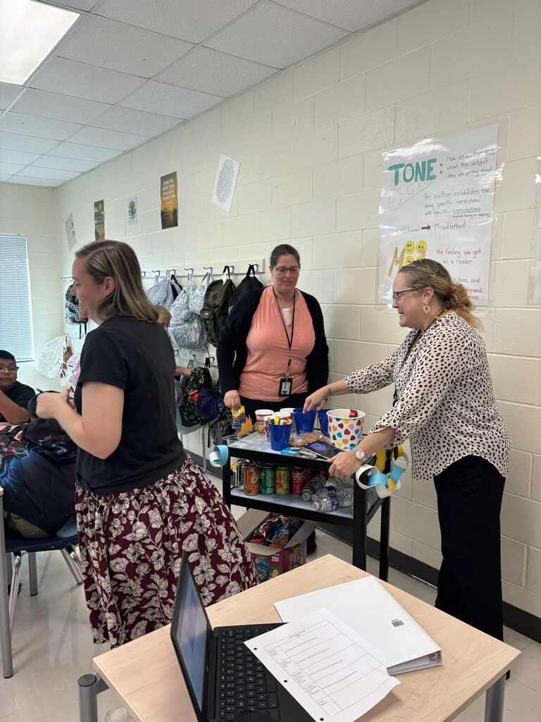 Our amazing Sunshine Committee rolled through the halls delivering snacks and smiles to our incredible faculty — a small way of saying THANK YOU for the countless hours, endless patience, and everyday dedication our teachers pour into our Grizzlies