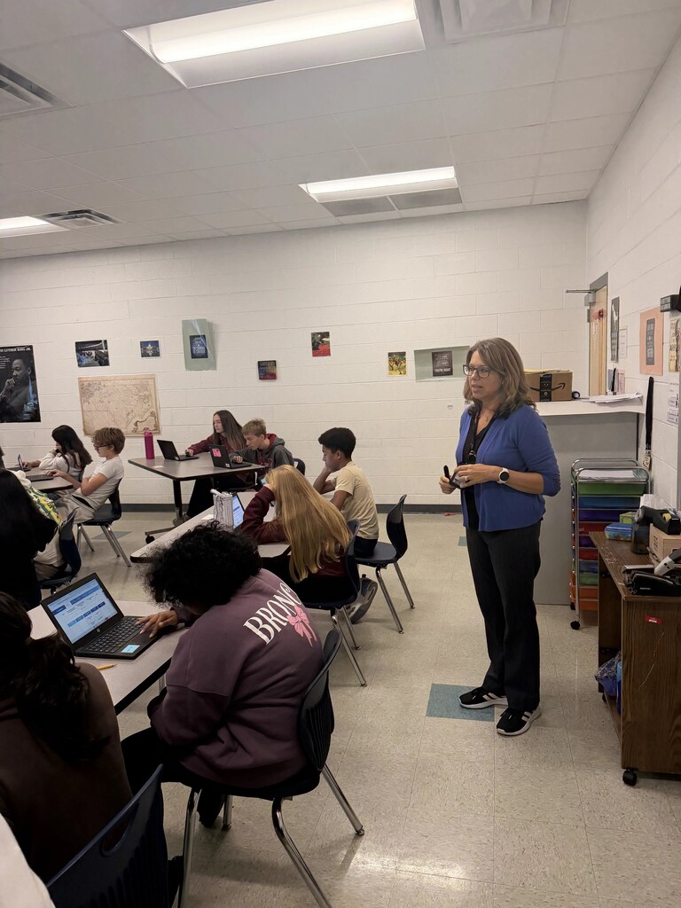 Mrs. Simmons visited our 8th grade Social Studies classes to help students explore an important question: What do you value in your work? (And yes — school counts too!) Great conversations about achievement, teamwork, creativity, and more as our Grizzlies start thinking ahead to their future careers.