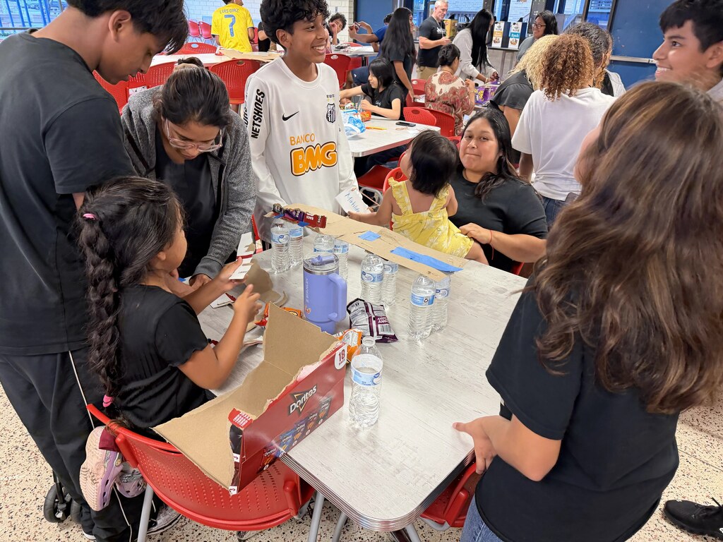 Juntos family night