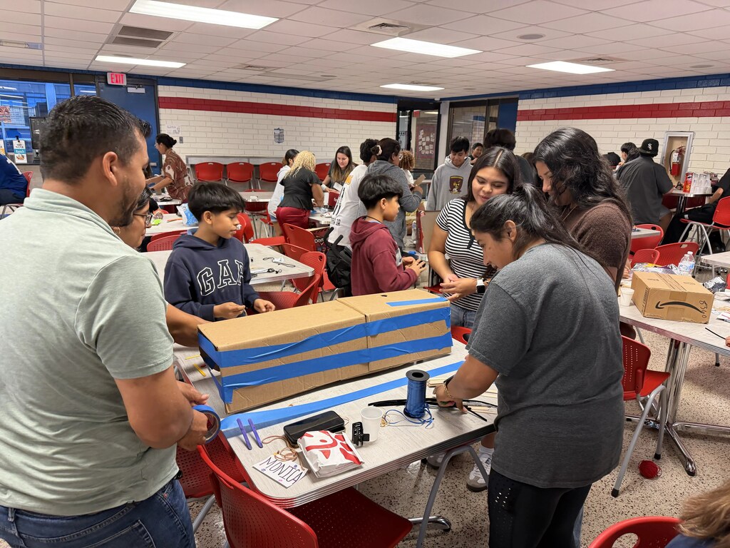 Juntos family night