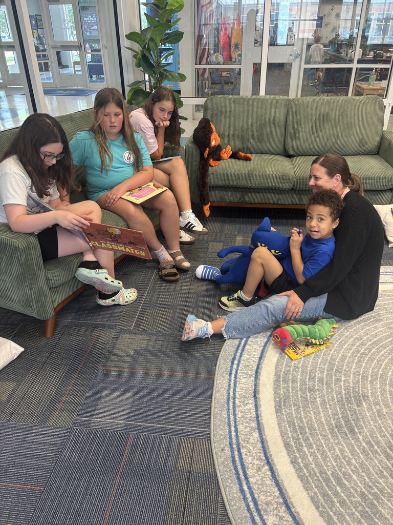 older students reading to younger students