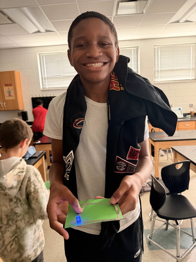 students participating in circuit pathways lab