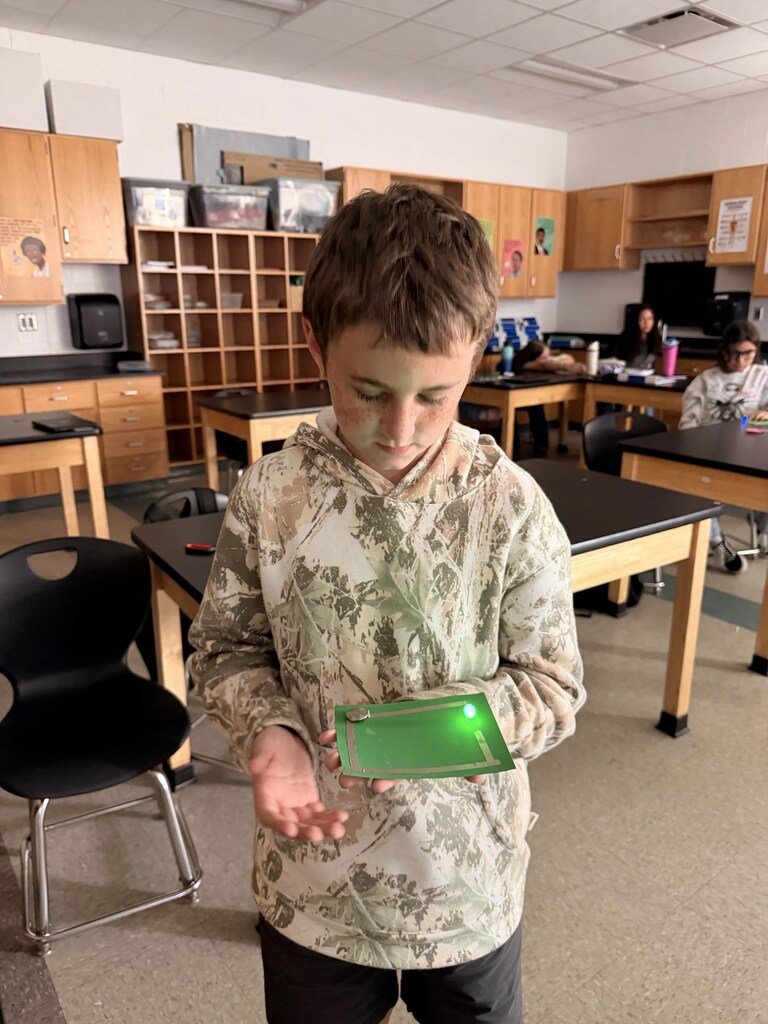 students participating in circuit pathways lab