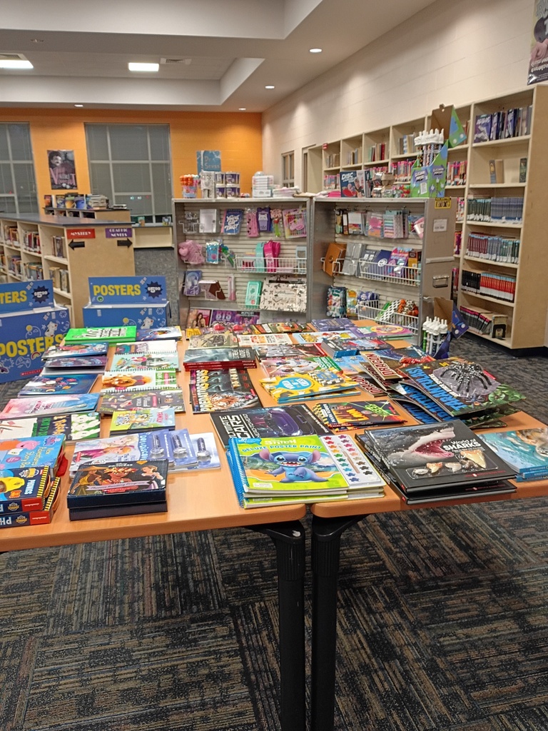📚 Good morning, Cape Fear Middle School! 🐻  The Grizzlies Book Fair is ready to go, and it starts today, Monday, October 26th, and runs through Friday, October 30th! 🎉 Stop by to check out new releases, favorite series, and fun bookmarks and posters.  👨‍👩‍👧 Families, you can shop tonight until 6:00 PM, then stay and enjoy the Halloween concert! 🎃🎶   Every book you buy helps support our school library. 📖  Happy reading, and have a great day! 😊