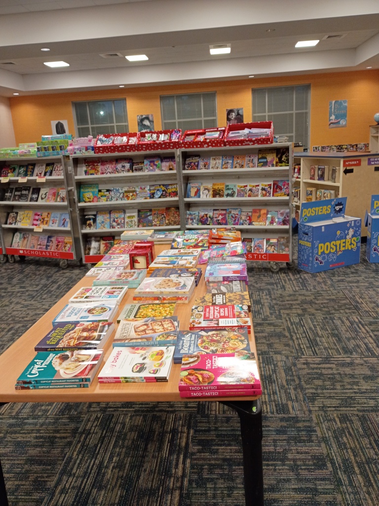 📚 Good morning, Cape Fear Middle School! 🐻  The Grizzlies Book Fair is ready to go, and it starts today, Monday, October 26th, and runs through Friday, October 30th! 🎉 Stop by to check out new releases, favorite series, and fun bookmarks and posters.  👨‍👩‍👧 Families, you can shop tonight until 6:00 PM, then stay and enjoy the Halloween concert! 🎃🎶   Every book you buy helps support our school library. 📖  Happy reading, and have a great day! 😊