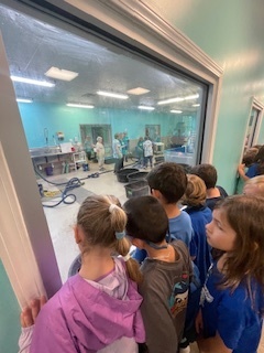 first graders at the sea turtle hospital
