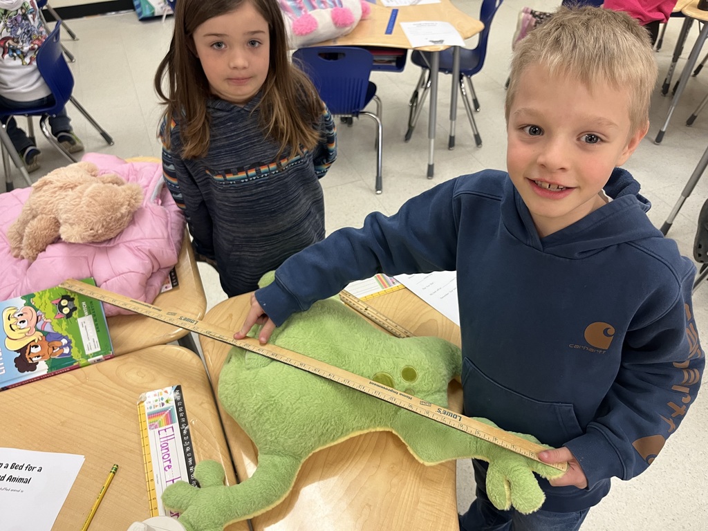 Design a bed for a stuffed animal