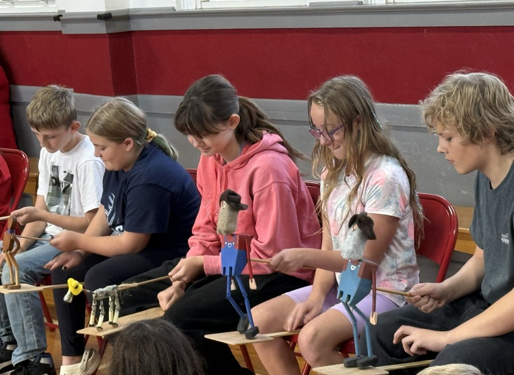 Dulcimer Dames Assembly 