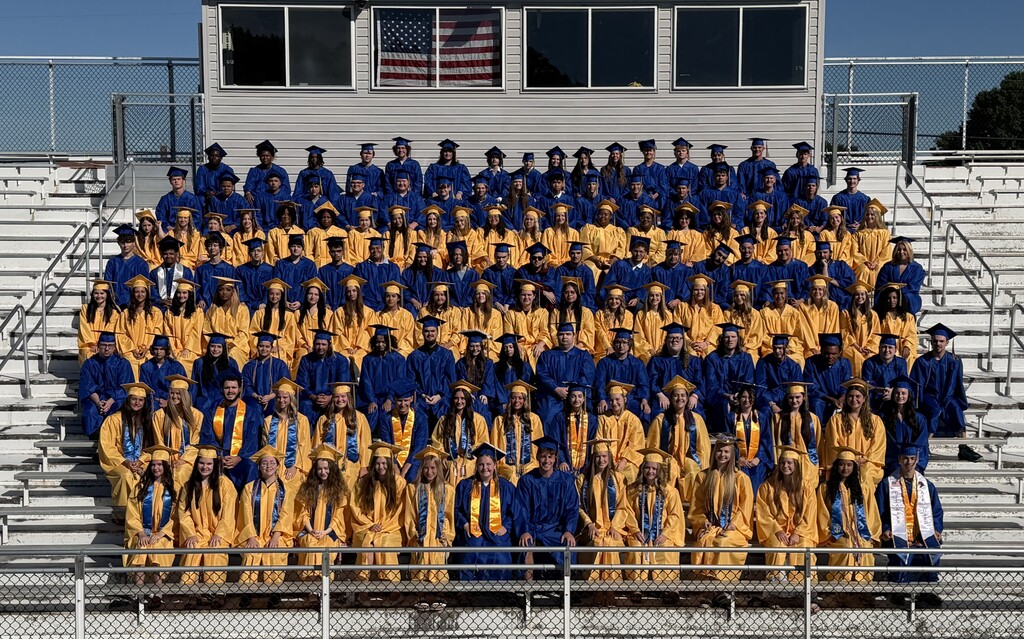 Class of 2026 Grad Group Photo