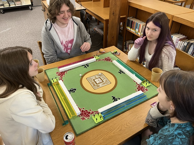 kids playing mahjong