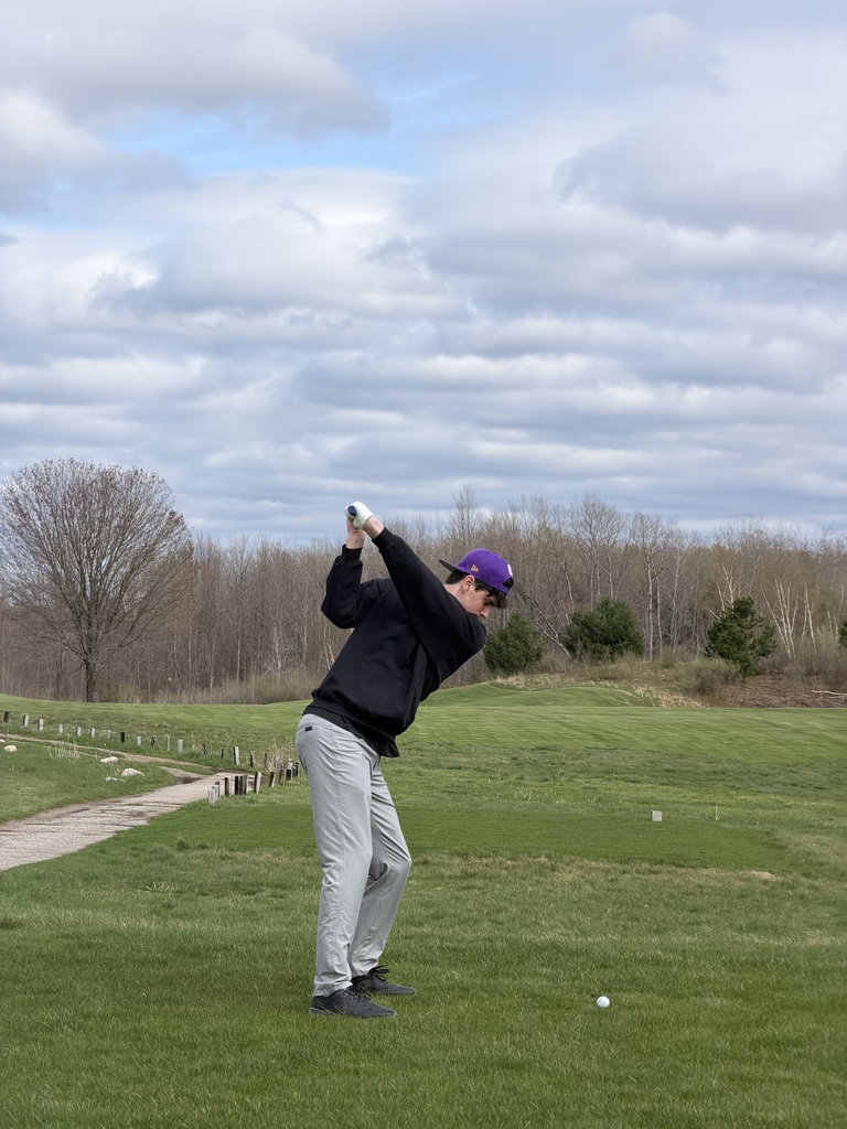 Bode Powell playing a conference golf match