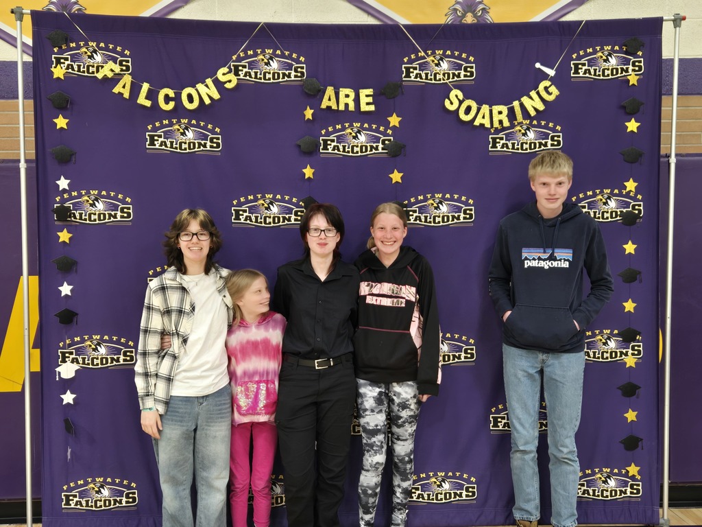 siblings with their senior sister