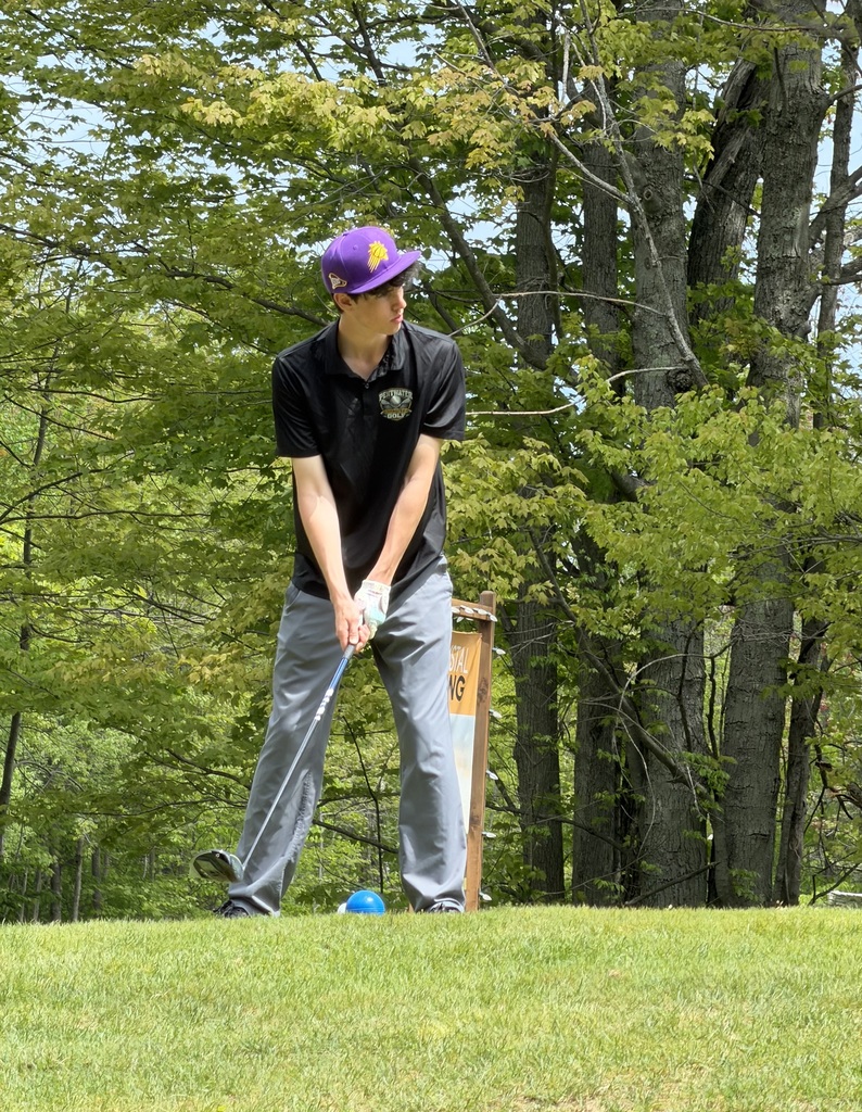 Bode Powell t'ing off at golf regionals on 5/26