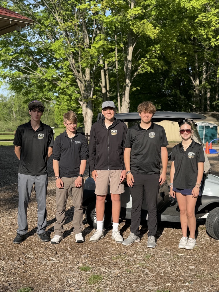 Golf team at regional competition on 5/26