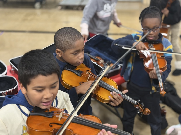 Onyx, John, and Sincere are forming their own string section.