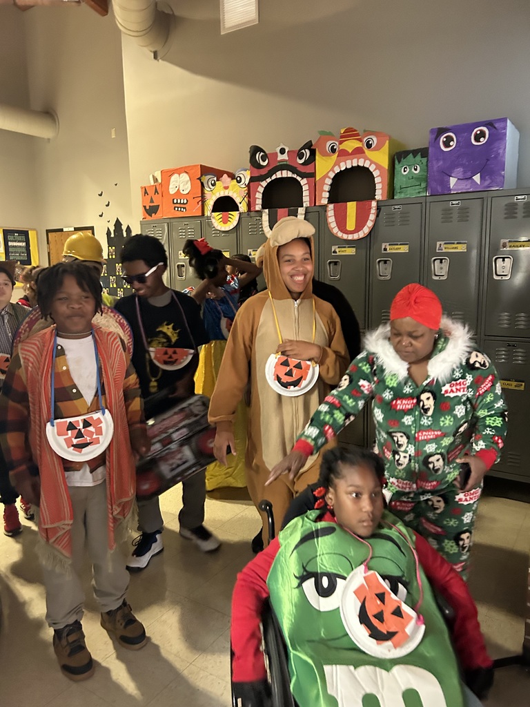 Trick or Treat in the hallway