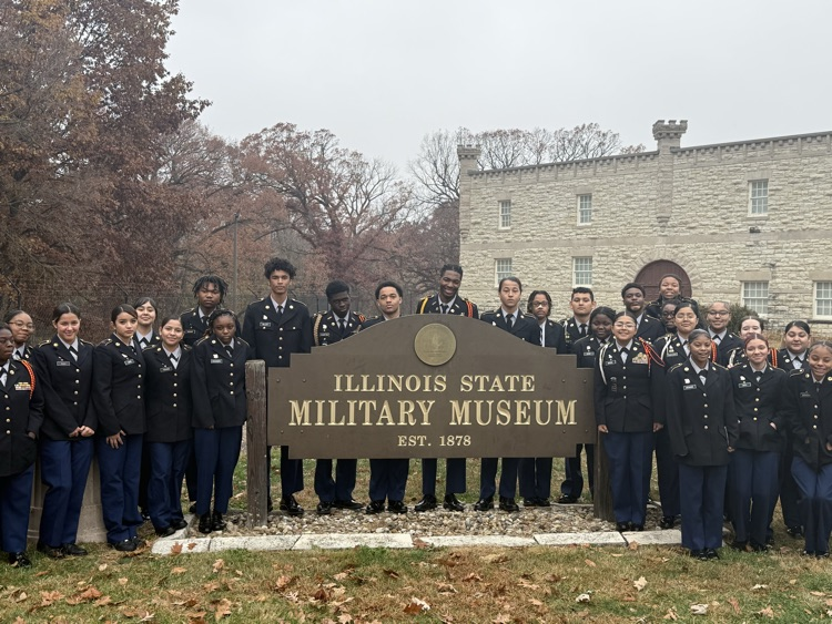 JROTC visiting the Illinois State Military Museum
