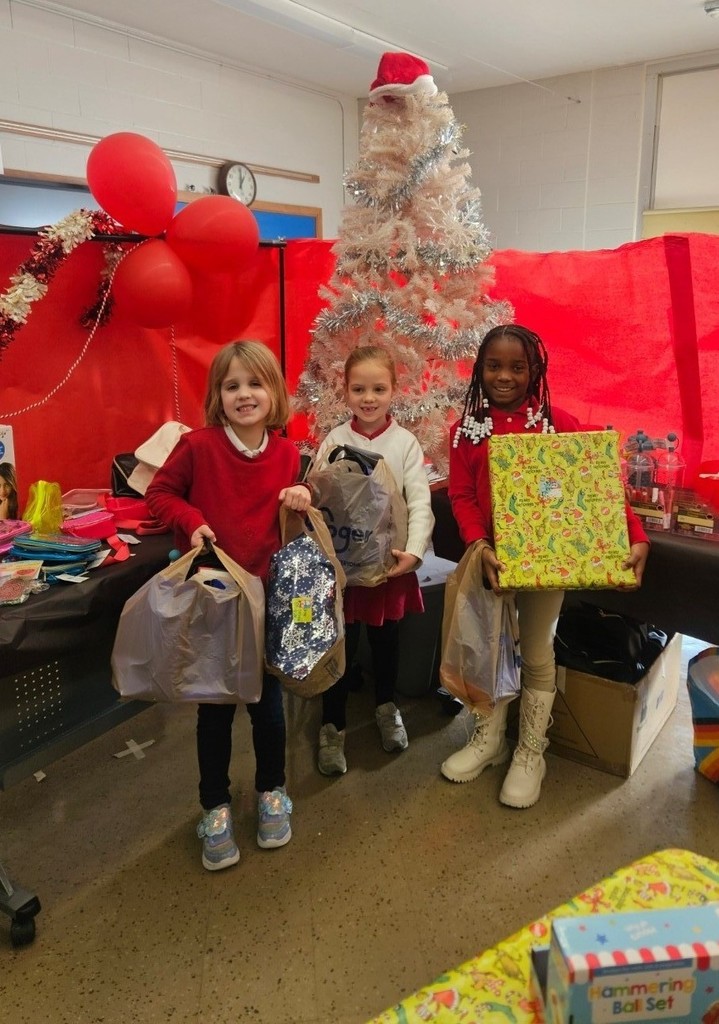 Badger shoppers excited to hand out their gifts!