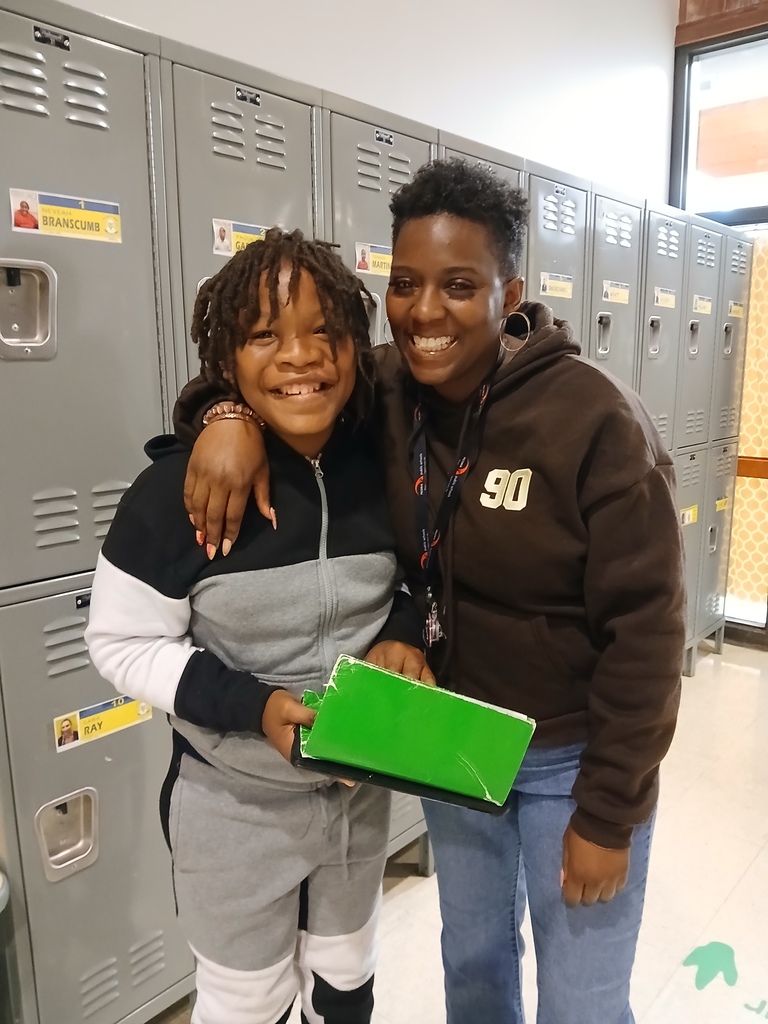 Aide and student