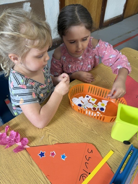PEEP….where our Blue Devil friendships begin…📚✂️✏️