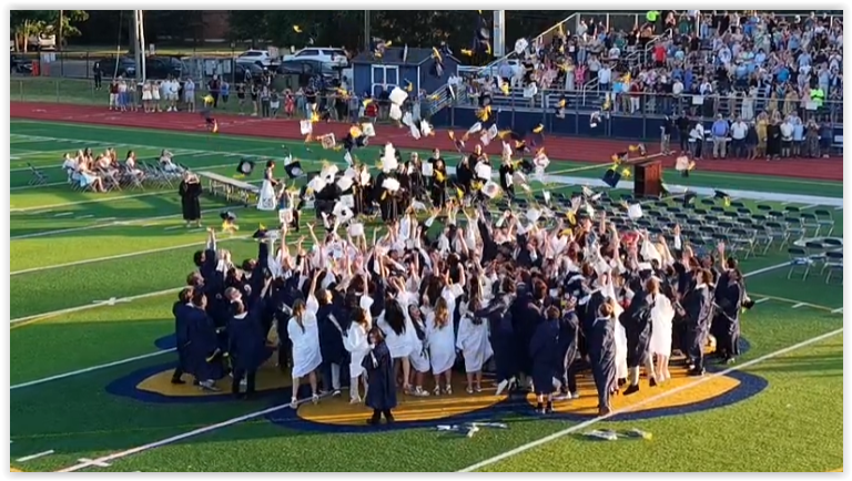 senior hat toss