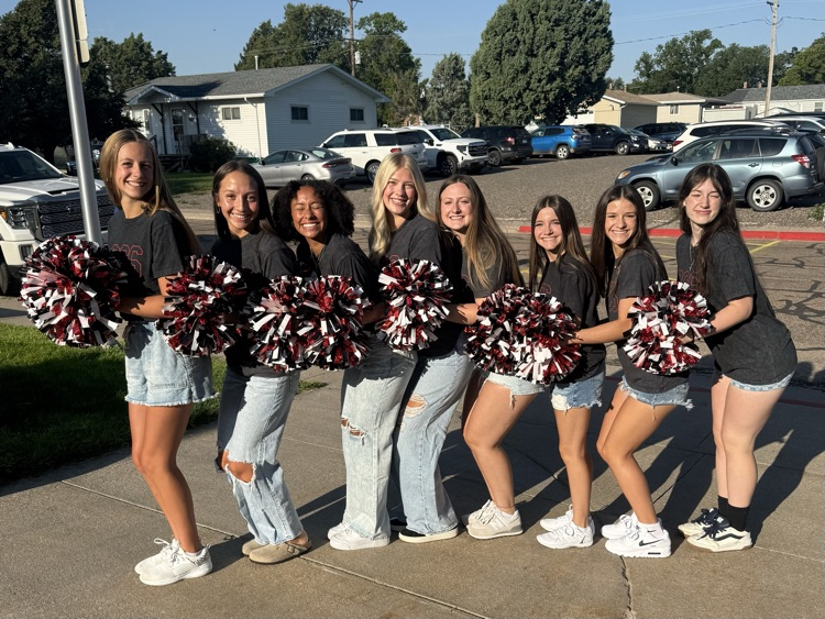 Our HS cheerleaders greeted K-6 students, this morning, as they arrived for the first day of school! 📣 #plainsmenpride